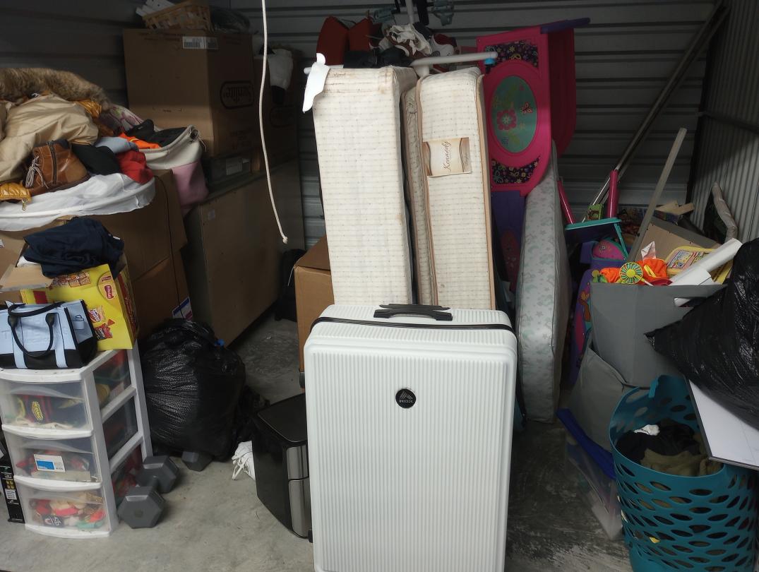 Storage Unit Auction in Broussard, LA at USA Storage Centers